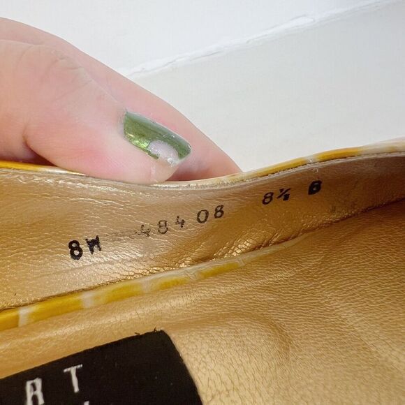 Stuart Weitzman RARE 90s Yellow Crocodile Patent Leather Slingback Size 8.5 - Picture 5 of 7